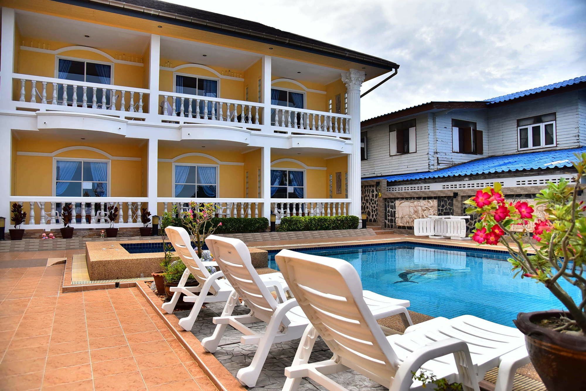 Sun Beach Guesthouse Prachuap Khiri Khan Exterior photo
