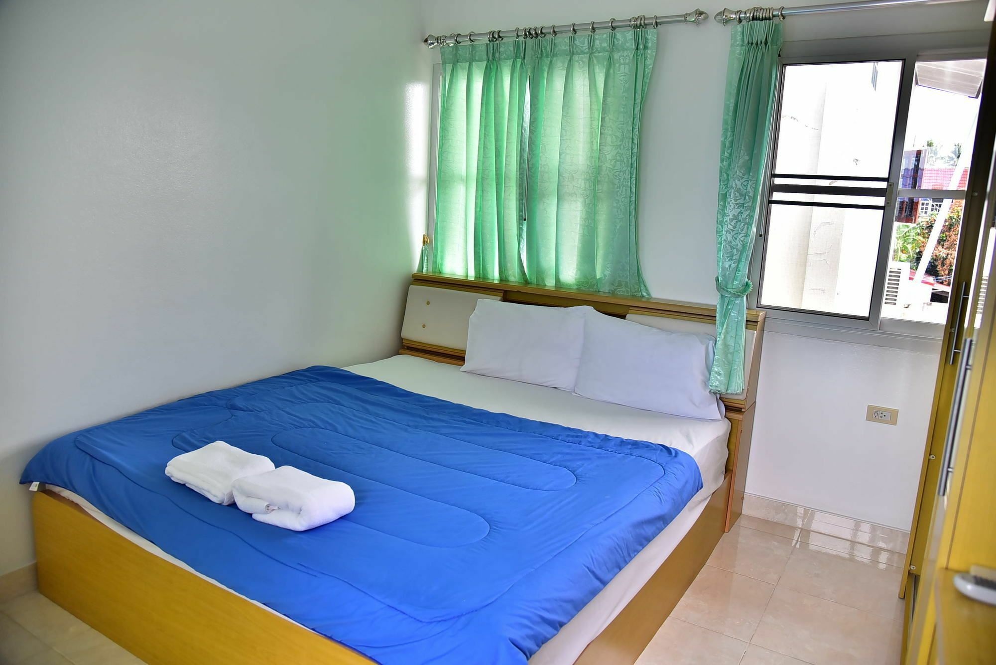 Sun Beach Guesthouse Prachuap Khiri Khan Exterior photo