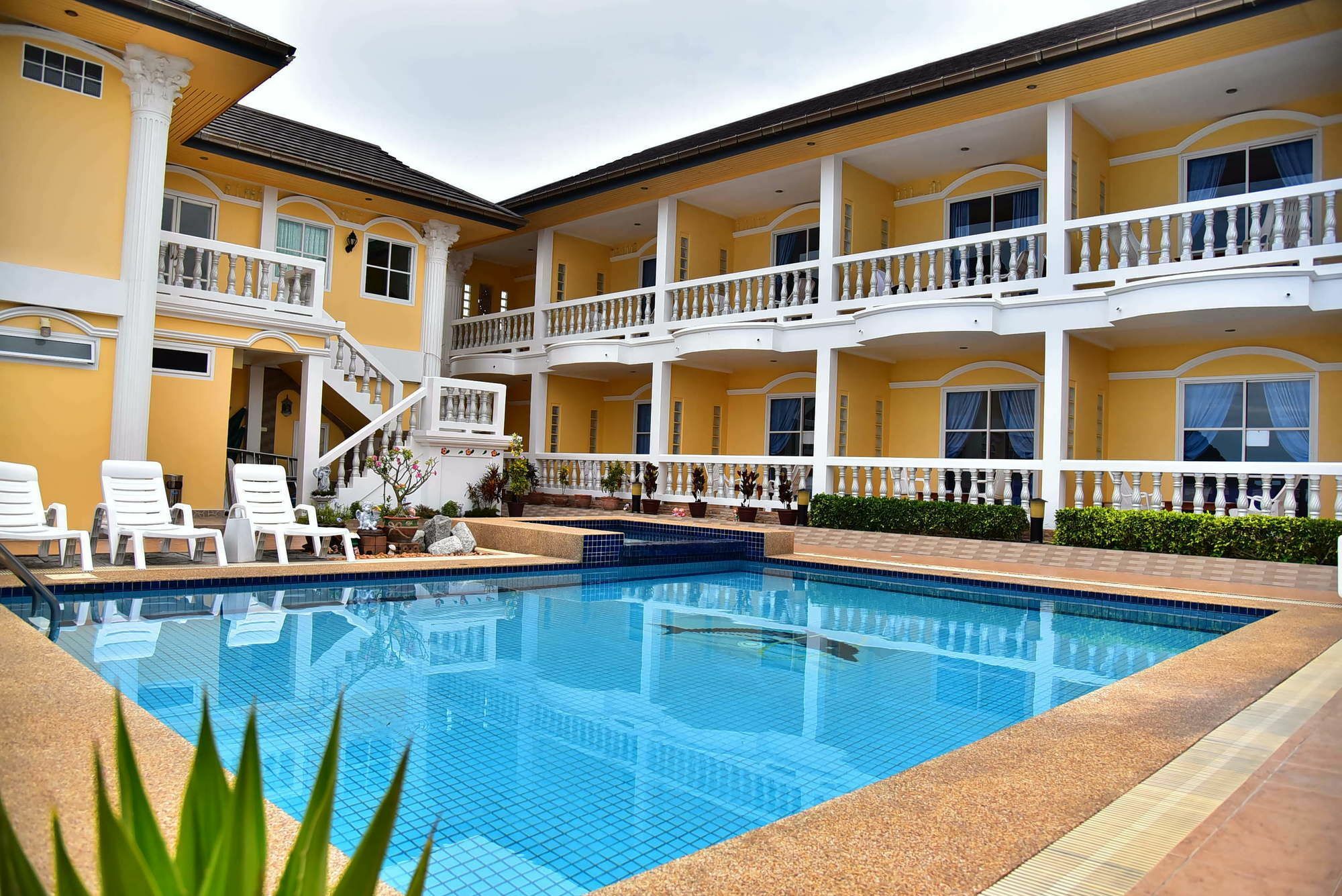 Sun Beach Guesthouse Prachuap Khiri Khan Exterior photo